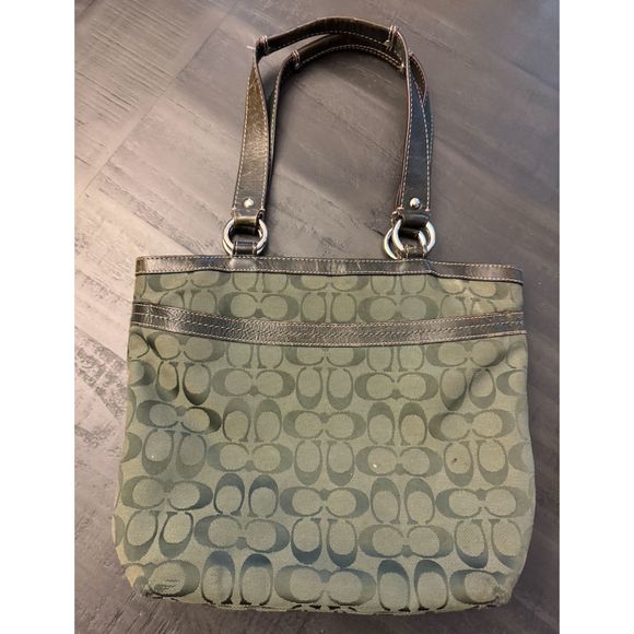 Coach F14693 Green Penelope Signature Tote - Picture 2 of 12